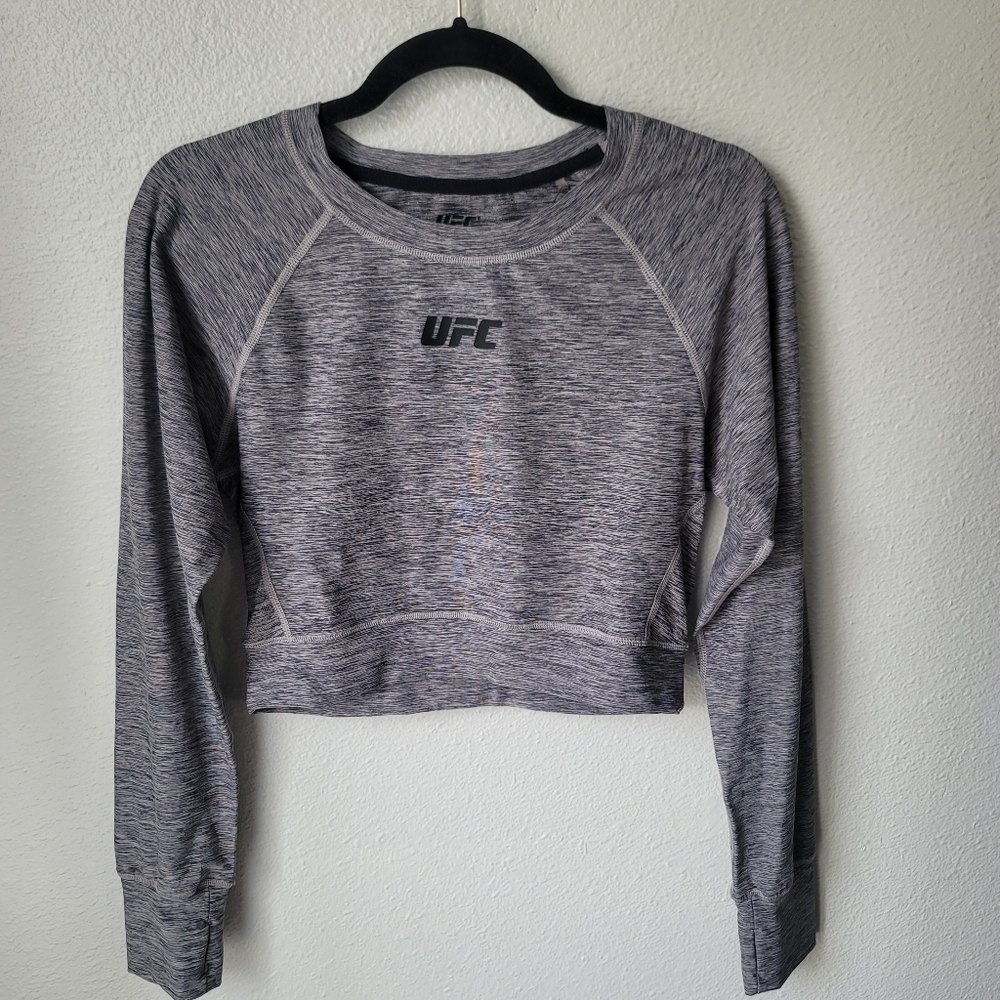UFC NWT Crew Neck Cropped Long Sleeve Top Size Large Color Flogged Grey